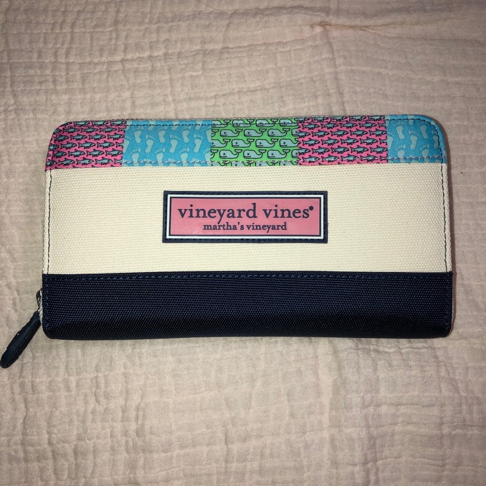 Vineyard Vines Wallet